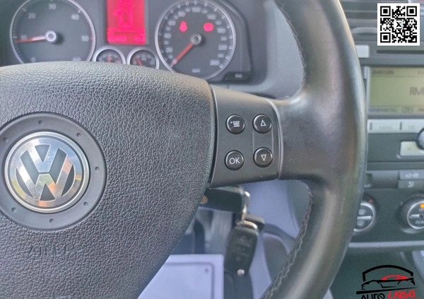 Volkswagen Golf cena 17900 przebieg: 239052, rok produkcji 2009 z Garwolin małe 742